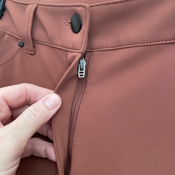 Lululemon City Sleek Slim-Fit 5 Pocket High-Rise Pant
Ancient Copper  size 29 - Picture 7 of 11